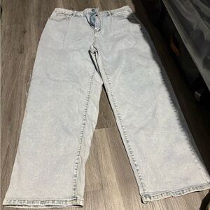 SHEIN Men's Relaxed Fit Jeans in Light Blue